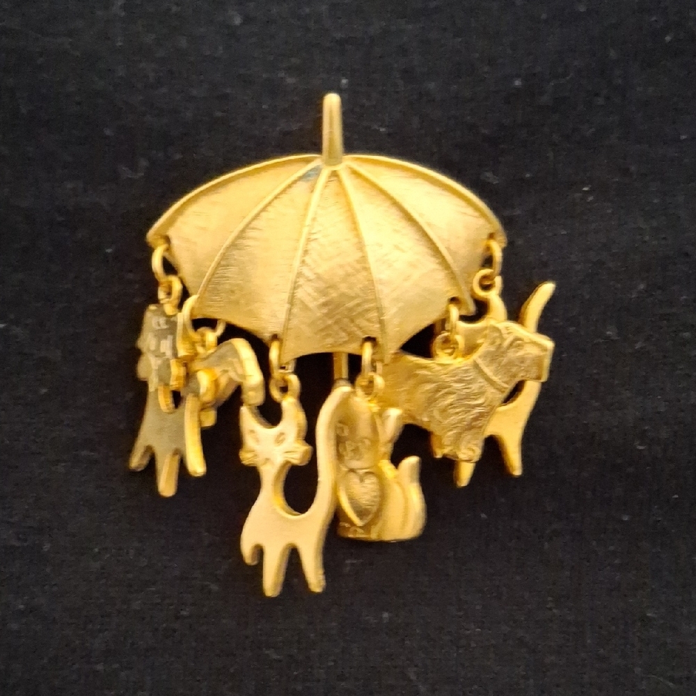 Gold Umbrella Accessory with Animal Charms